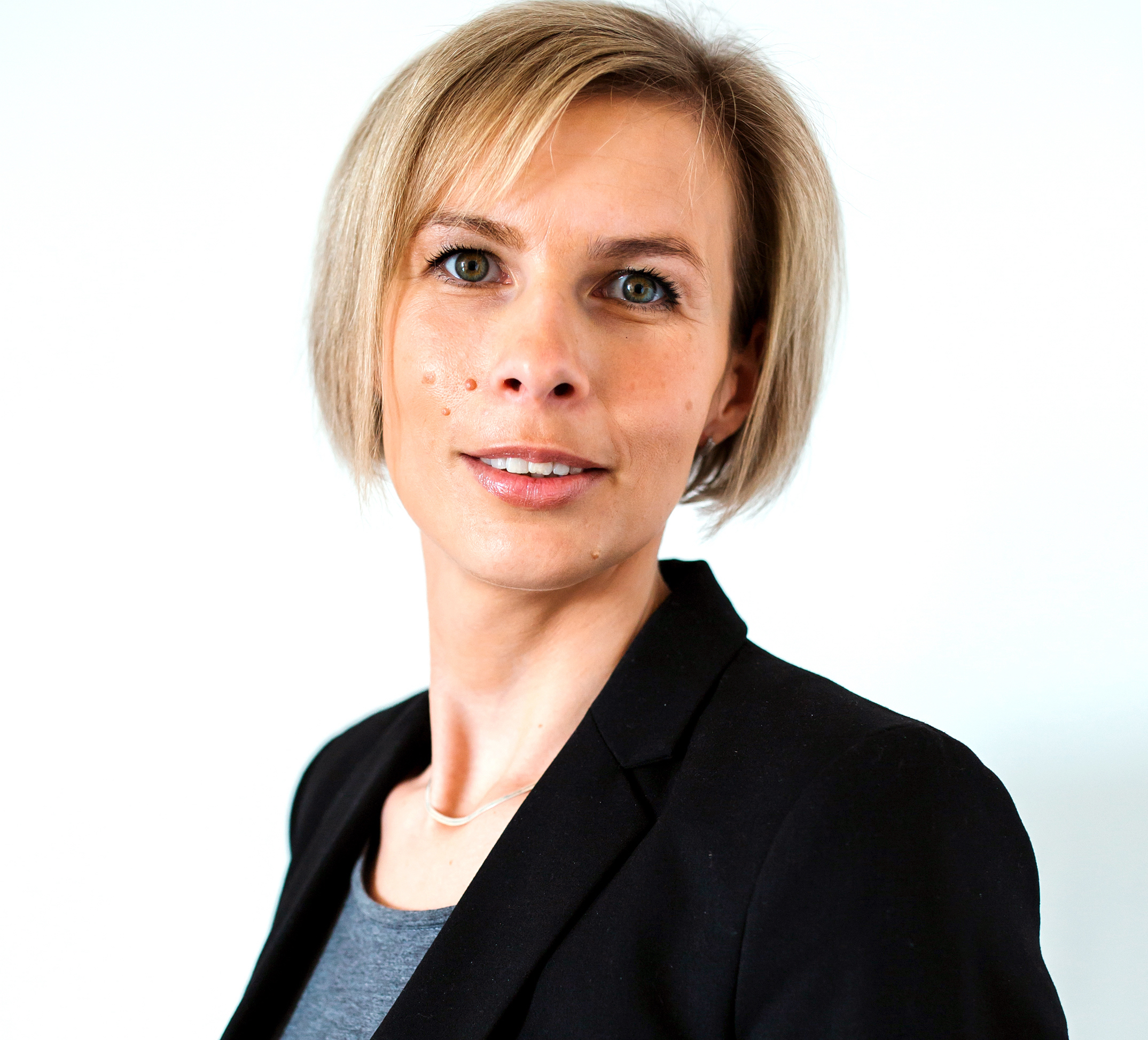 Az "Év női vállalkozója" Szlovéniában: Petra Nikolic (B+N)